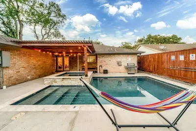 Image de Gorgeous and Cozy Houston home w/ a private Pool