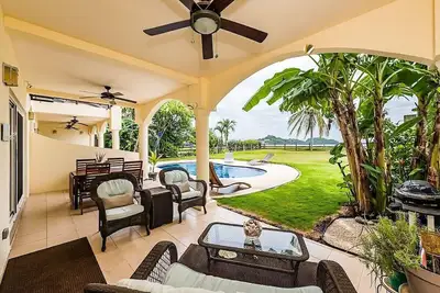 Image de Beachfront Condo * Pool * Unforgettable Sunsets