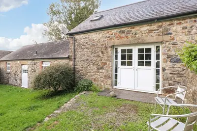 Image de Rafters Cottage, pet friendly, with pool in Maenclochog