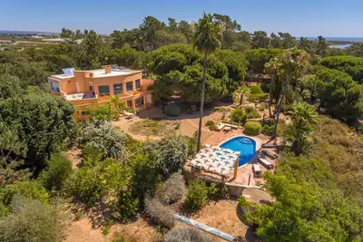 Image de Stay in the property of your dreams at Meia Lua in Pinheiro