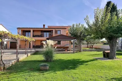 Image de Appartement de vacances avec piscine pour 5