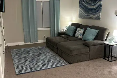 Image de Cozy and Appealing Apartment in Heart of Buckhead