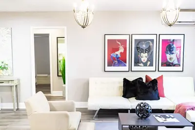 Image de 🅽🅾🅷🅾🆃🅴🅻 Buckhead-Pet Friendly | Apartment 103