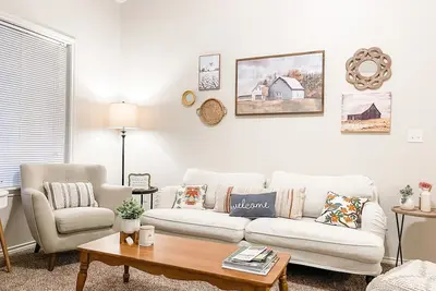 Image de Clean, Comfy and Family Friendly Home (away from home)
