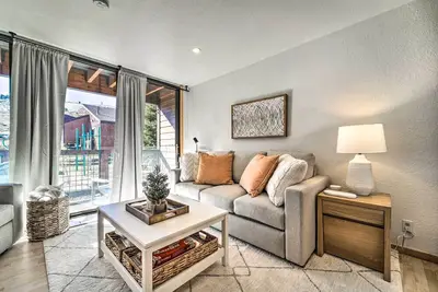 Image de Walk to Ski Resort: Tahoe Donner Studio w/ Balcony