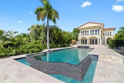 Image de Waterfront Hollywood 5br Villa w/ Theater & More