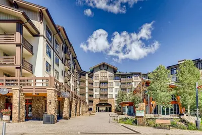 Image de Beautiful Passage Point Condo. Two blocks to American Eagle and American Flyer lifts. Pp319