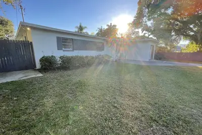 Image de New in 2021 relaxing 3br/2. 5ba+office+bonus room+sunroom 1900sqft