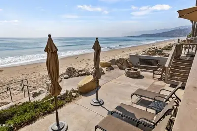 Image de Secluded Beach House with Expansive Ocean Views