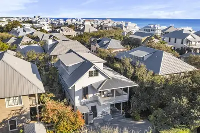 Image de Book a Summer Stay! South of 30a in Rosemary! Steps from Coquina Pool! 4 Adult Bikes!