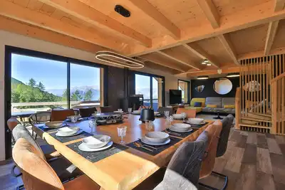 Image de Magnifique Chalet Les Orres 1600m +Jacuzzi + Sauna