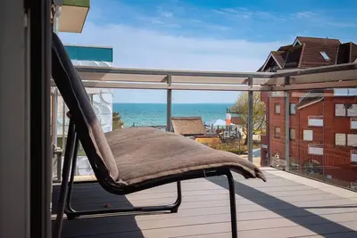 Image de Apartment house at Hansastrasse 2 with a wonderful sea view from the balcony.
