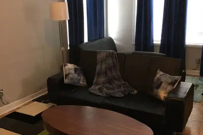 Image de Work Life! 1 bedroom in Historic Triplex