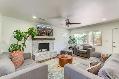 Image de Walk To Shops & Restaurants, Peaceful Outdoors, Renovated! 5-Star ⭐️!