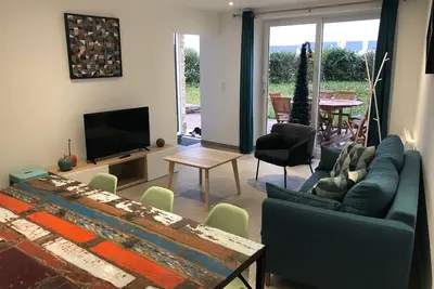 Image de maison de charme bord de mer avec jardin clos