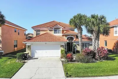 Image de Experience magic just a quick 17-min drive away at our 5-bedroom  Villa