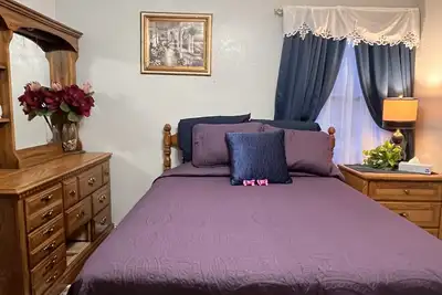 Image de Furnished 1-Bed 1-Bath entire Apt in House - Private Entrance includes utilities