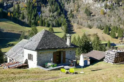 Image de Belle maison de vacances privée avec Wifi, Tv, patio, vue panoramique et parking
