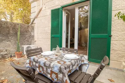 Image de Joli appartement pour 2 personnes avec climatisation, Tv, animaux admis et parking