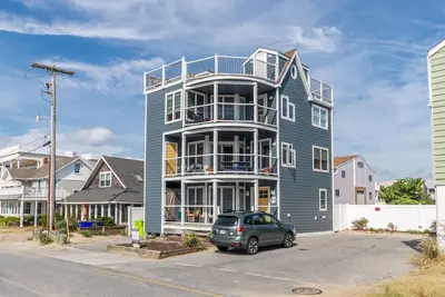 Image de 3 Bellevue Street, Dewey Beach  Ocean Views, Stylish Digs!