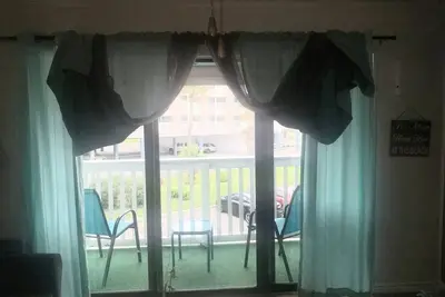 Image de Fully furnished remodeled 1br 1ba condo
