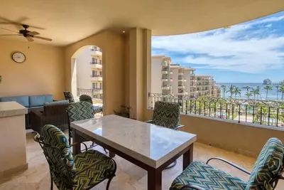 *Beach Front* *Amazing Views*  Large, 2 Bedroom, 3 full-Bath @ Villa La Estancia