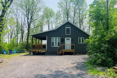 Image de 🍷Cloud Wine Cottage Flx🍷secluded w\/ Hot Tub in the heart of wine country!