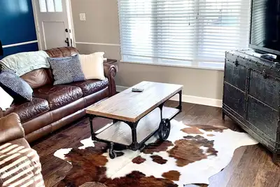 Image de Smelter City Bungalow!