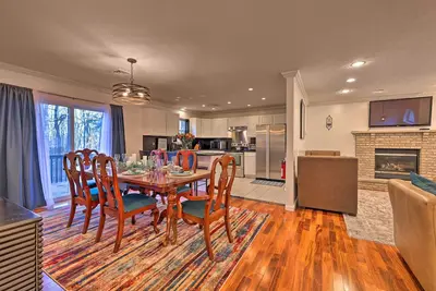 Image de Resort Perks & Lake Access: Poconos Retreat