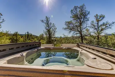 Image de Sedona Blue Jay: Luxury 3br home with private hot tub and stunning red rock views.