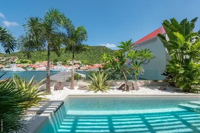 Image de Spectacular 3 bedroom villa overlooking the harbor of Gustavia