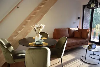 Image de Guesthouse with jacuzzi in picturesque Leiedorp