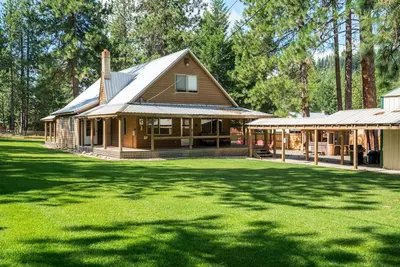 Image de Plain Delight: Sweet Abandon Family Home