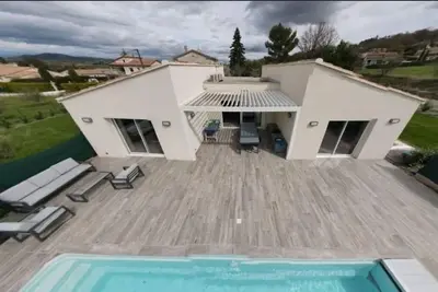 Image de Villa de plain pied tout confort, 6 personnes, avec piscine chauffée
