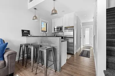Image de Stunning City Limits Condo Unit 10