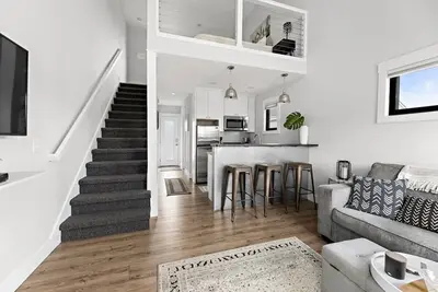 Image de Beautiful Center City Loft Unit 12