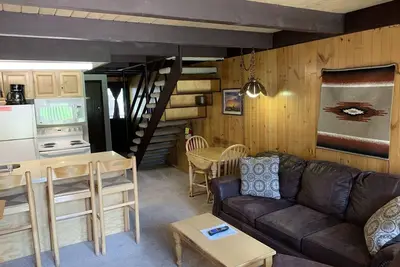 Image de Condo in the mountains!