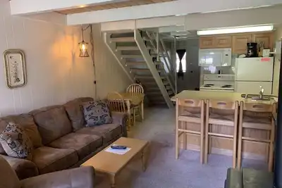 Image de Condo in the mountains!