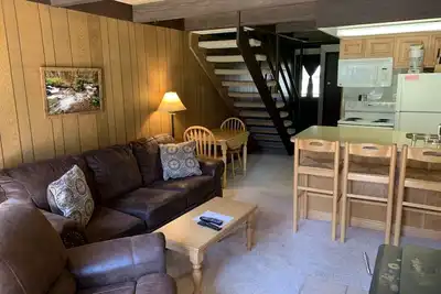 Image de Condo in the mountains!