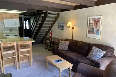 Image de Condo in the mountains!