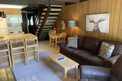 Image de Condo in the mountains!