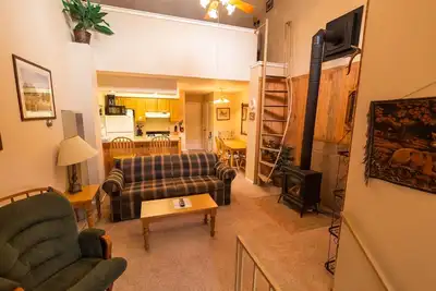 Image de Condo in the mountains!