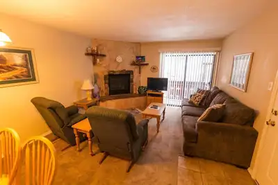 Image de Condo in the mountains!