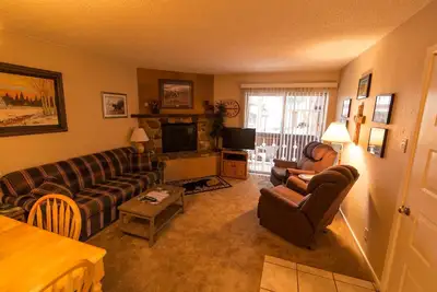 Image de Condo in the mountains!