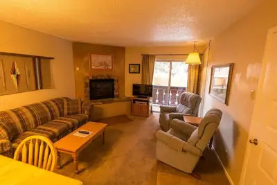 Image de Condo in the mountains!