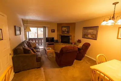Image de Condo in the mountains!