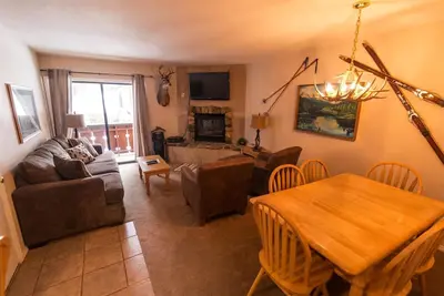 Image de Condo in the mountains!