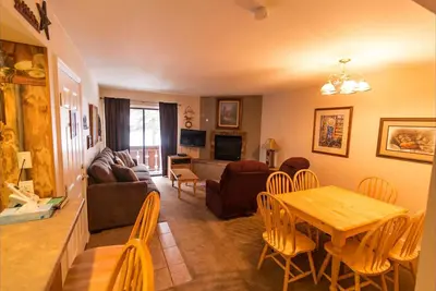 Image de Condo in the mountains!