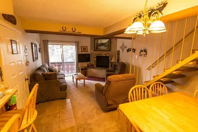 Image de Condo in the mountains!