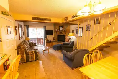 Image de Condo in the mountains!